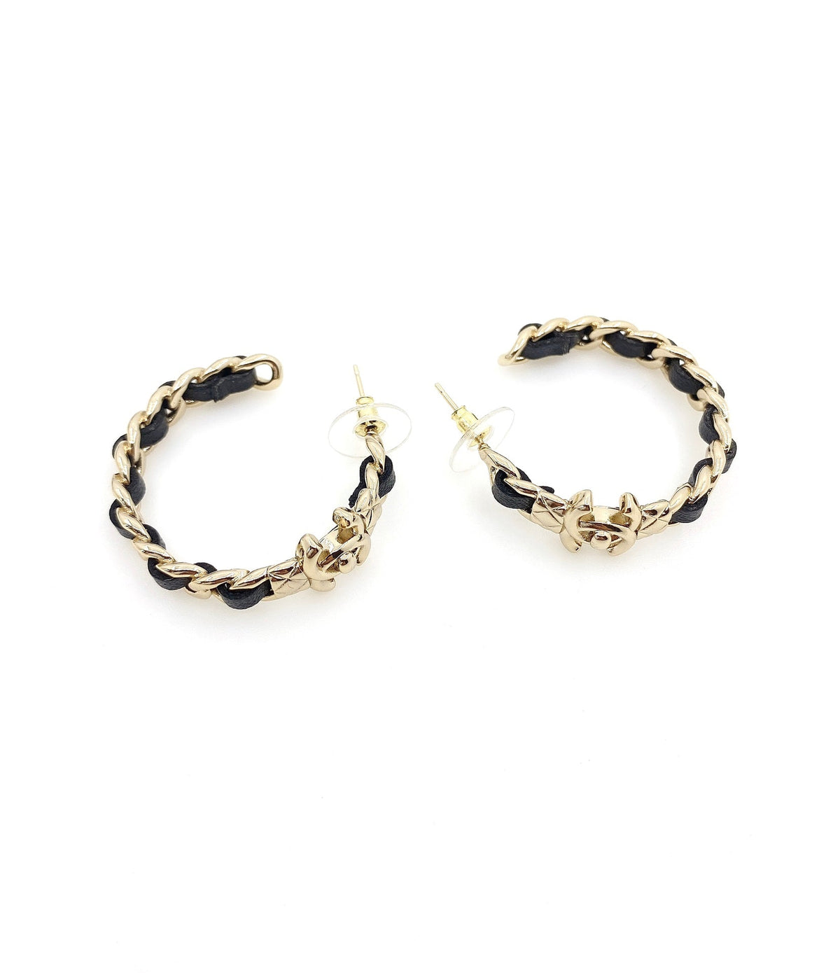 18K  Chanel Cricle Leather Earrings